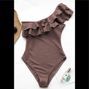 It is You Falbala by Cupshe. Coffee. Size M